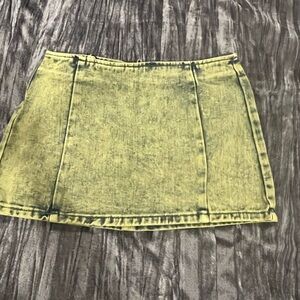 Stylish Green  Denim Skirt by Pretty little thing